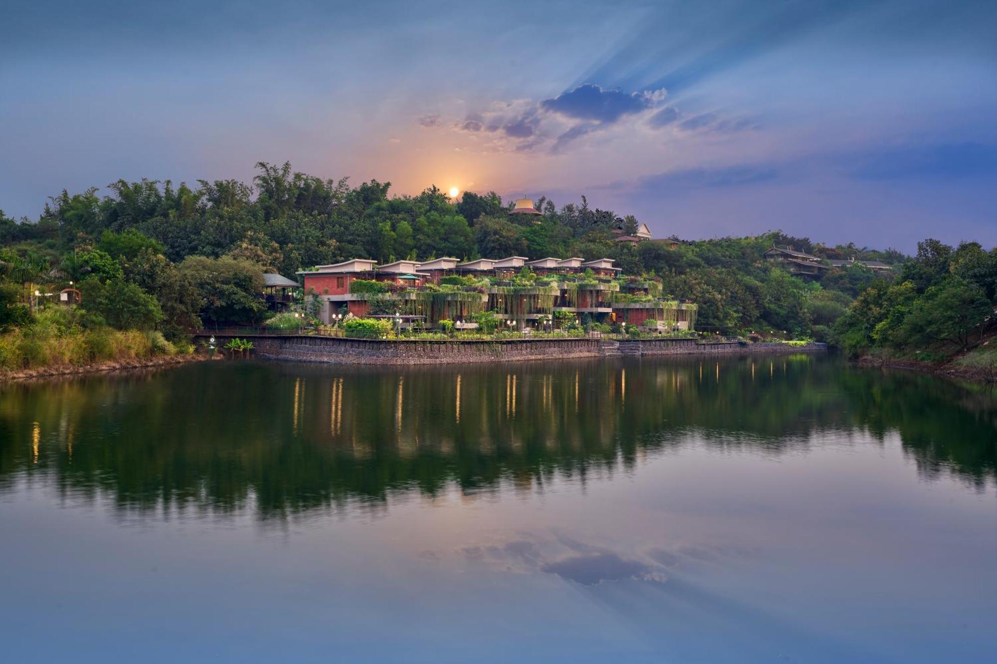เกรป เคาน์ตี้ อีโค รีสอร์ต Hotel นาสิก ภายนอก รูปภาพ